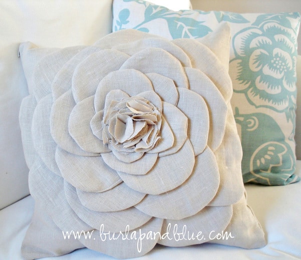 flower pillow tutorial by burlap+blue