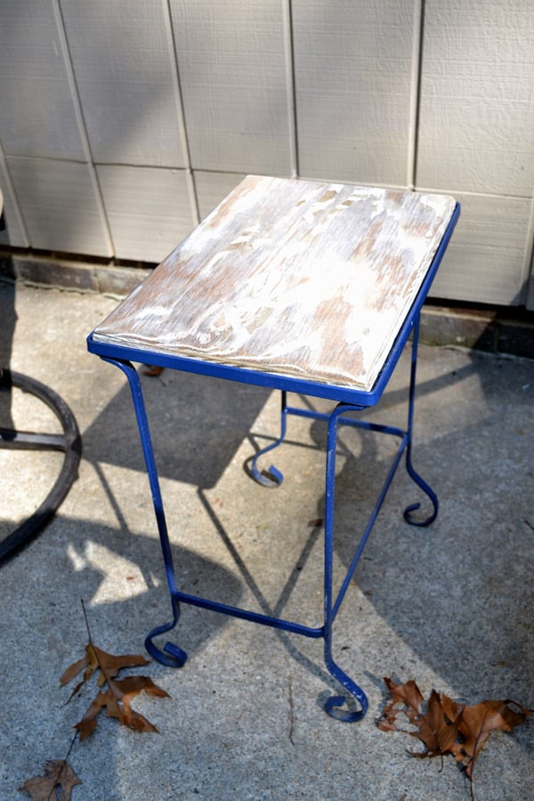 mod podge outdoor table