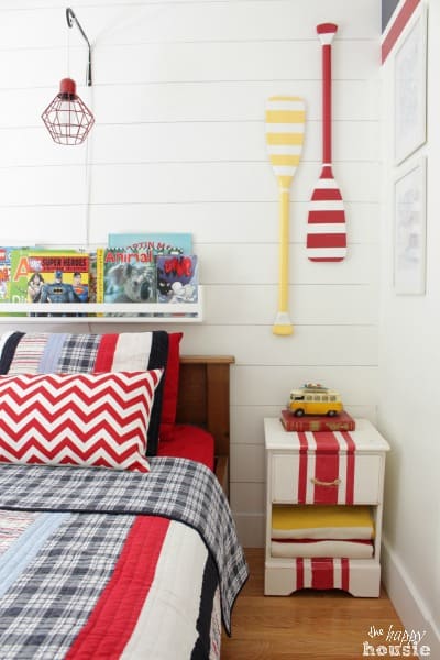 Summer-House-Tour-at-The-Happy-Housie-Boys-Bedroom-2