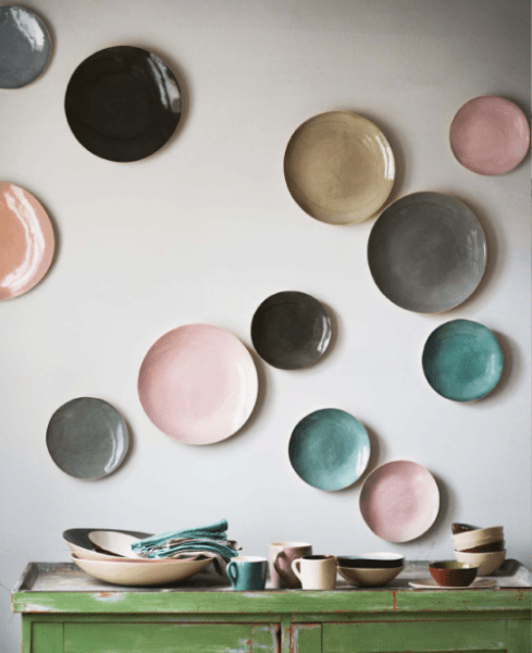 plate wall