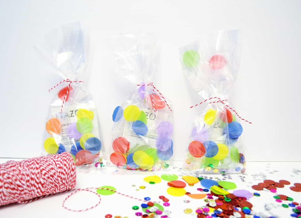 DIY confetti bags + free printable tea art