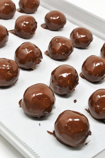 Chocolate Peanut Butter Balls Recipe