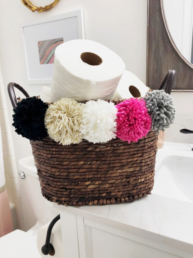 How to Make Yarn Pom Poms