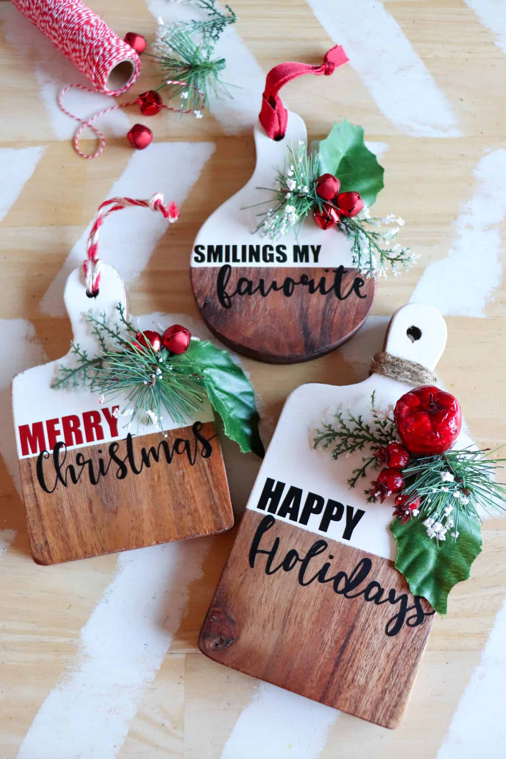 https://www.burlapandblue.com/wp-content/uploads/2021/07/holiday-wooden-cutting-board-sign-1-4-scaled-1.jpg